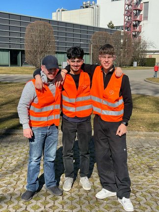 Azubis im Mercedes-Benz Werk und Museum